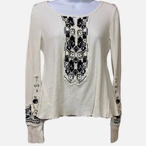 Free people (new) - TWO Embroidered long sleeve tops (White & Black)